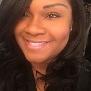 Meet your Posher, Staci